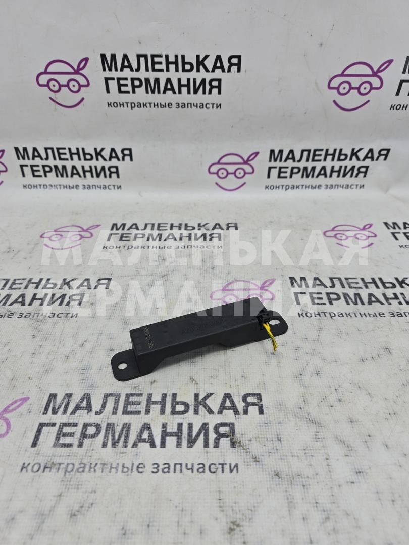 Антенна системы комфортного доступа Mercedes-Benz E-Класс W213/S213/C238/A238 2018, 2.0 л., M 274.920, бензин, АКПП, 149 polar white или polarweiss, седан, задний привод, правый руль, A2059053005 - фото №1