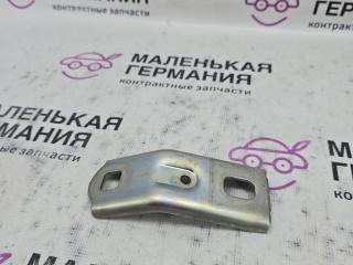 кронштейн (крепление) Mercedes-Benz A-Класс W176 2013, 2.0 л., M 270.920, бензин, робот, серый, хетчбэк 5 дв., передний привод, правый руль, A2462410021