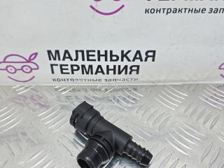 фланец (тройник) системы охлаждения BMW 5 серия G30/G31 G30 2017, 2.0 л., B48 B20 A, бензин, АКПП, b65 jatoba brown metallic, седан, задний привод, правый руль, 8634292