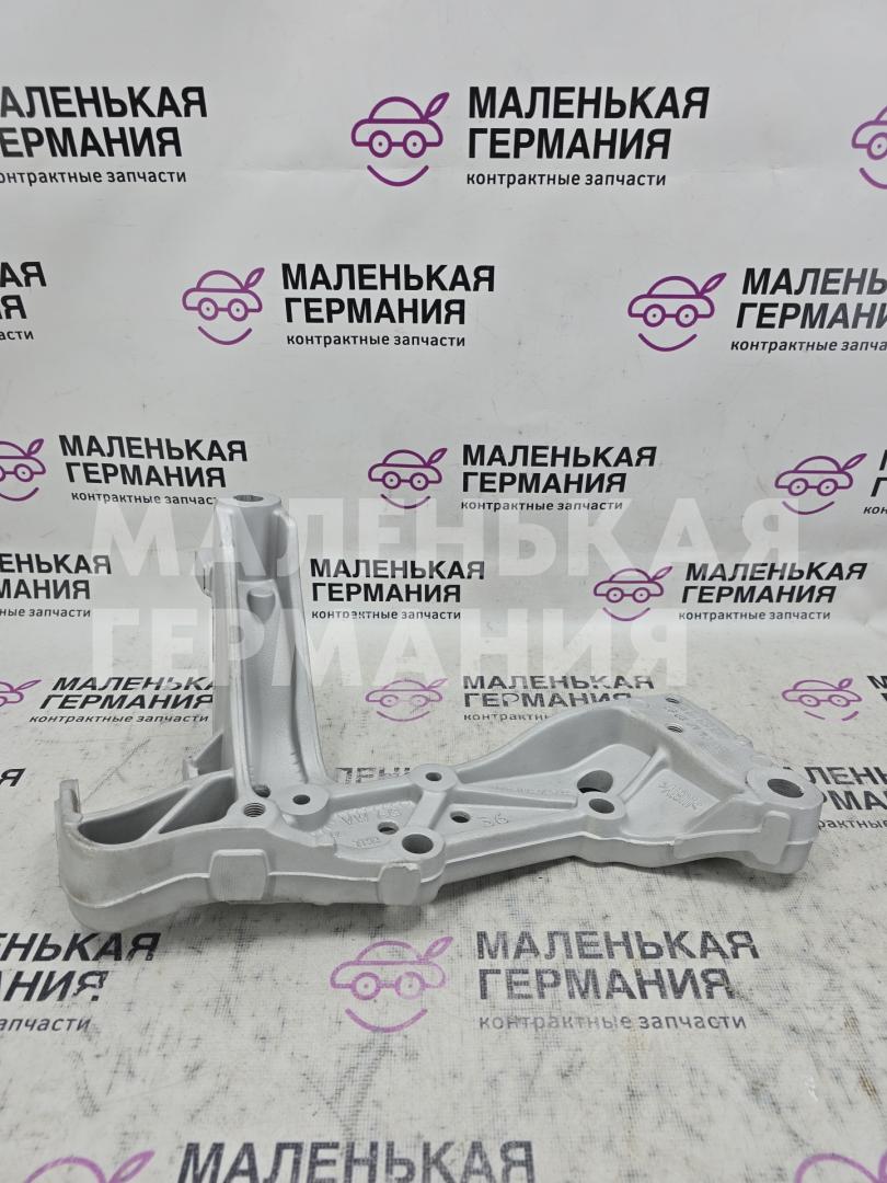 кронштейн (крепление) Volkswagen Golf GTI 6 поколение 2011, 2.0 л., CCZB, бензин, робот, b4/b9a белый, хетчбэк 5 дв., передний привод, правый руль, 1K0199296E - фото №1