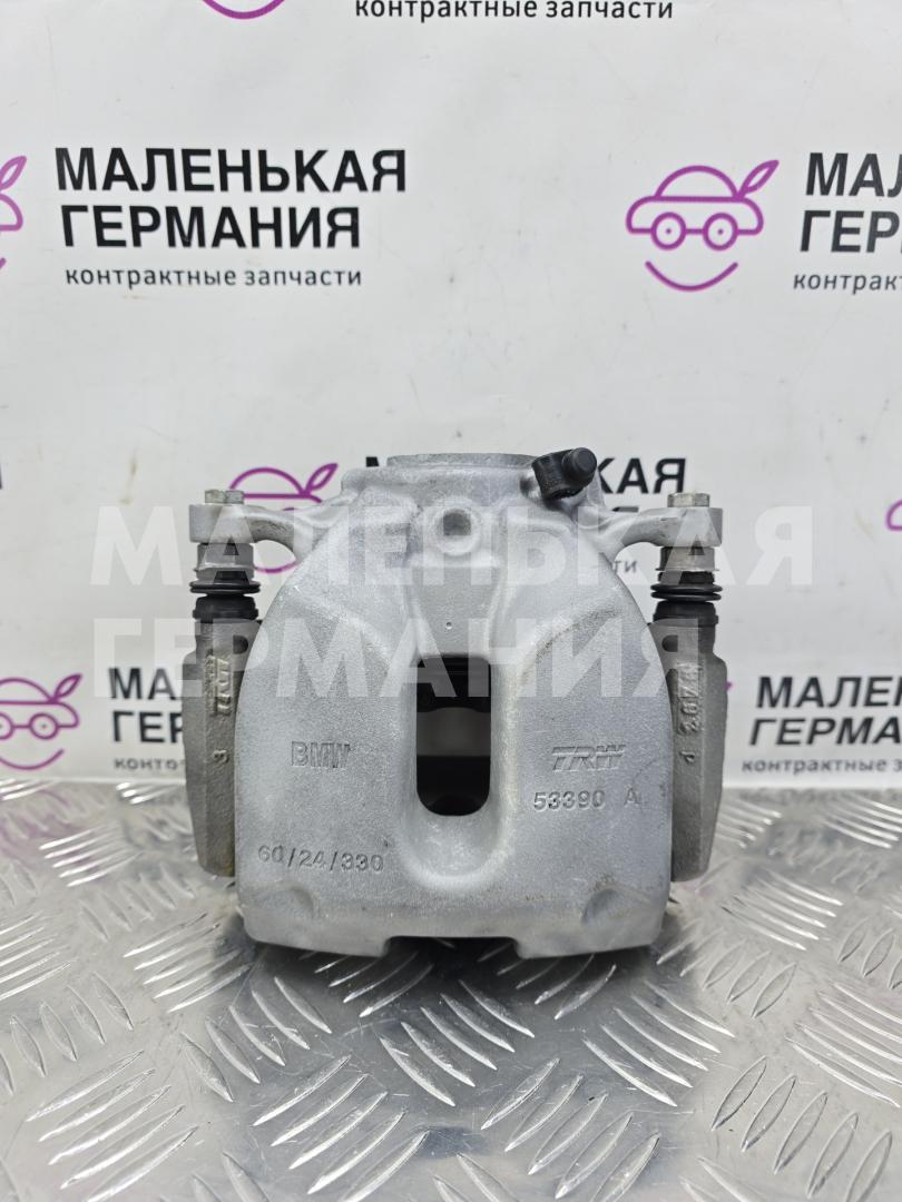суппорт передний правый BMW 5 серия G30/G31 G30 2017, 2.0 л., B47 D20 A, дизель, АКПП, black sapphire metallic (475), седан, задний привод, правый руль, 34106872800, 6872800, 34106882256, 6882256 - фото №1