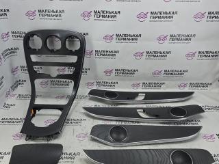 комплект декоративных накладок (дерева) салона Mercedes-Benz C-Класс W205/S205/C205 W205.042 2014, 2.0 л., M 274.920, бензин, АКПП, 755 серый, седан, задний привод, правый руль, A2057300522, A2057300622, A2057202280, A2057202180, A2056805507, A2056808707