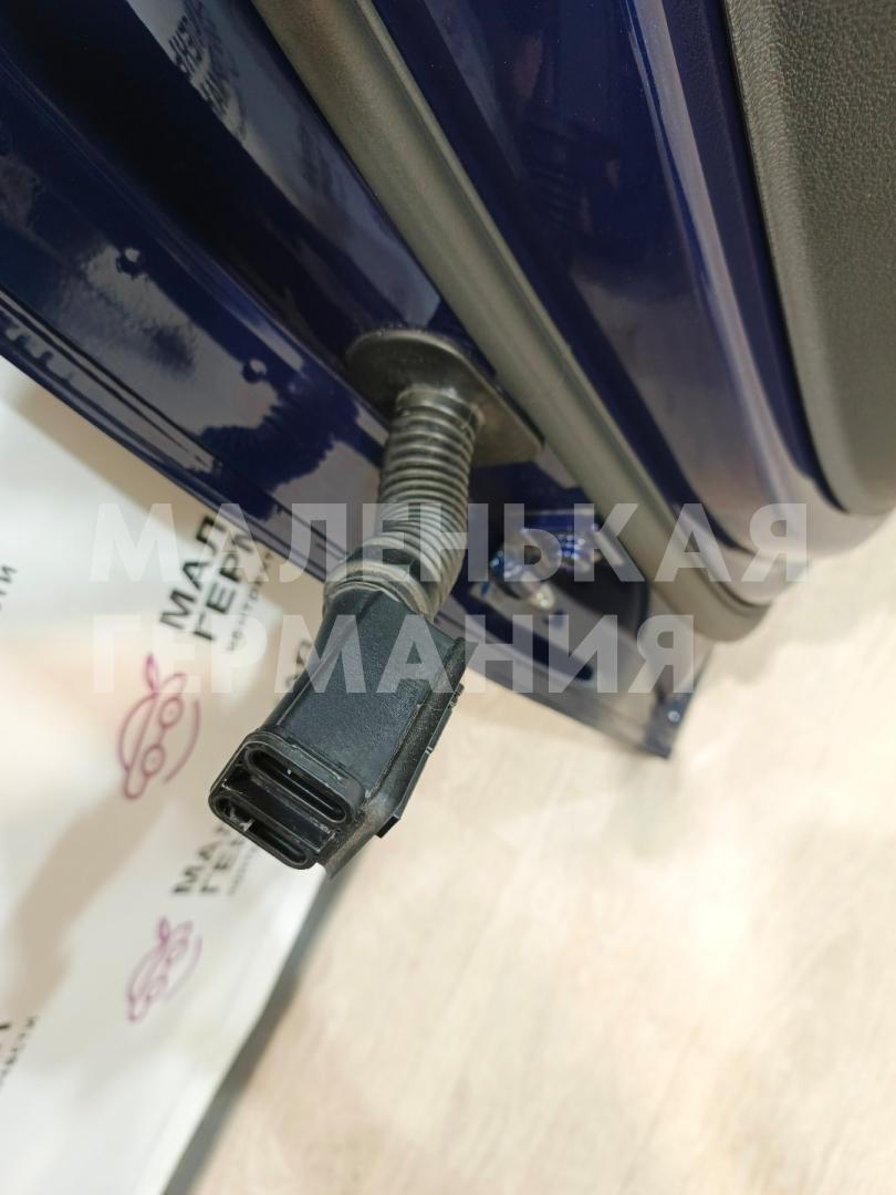 дверная проводка Audi A4 B9 2017, 2.0 л., CVKB, бензин, МКПП, s9/x5q синий металлик, седан, передний привод, правый руль, 8W0971687AG - фото №1