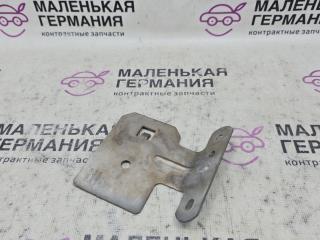 кронштейн (крепление) Volkswagen Passat B8 2015, 1.8 л., CJSA, бензин, робот, 2t/c9x чёрный перламутр, седан, правый руль, 3G0951227A