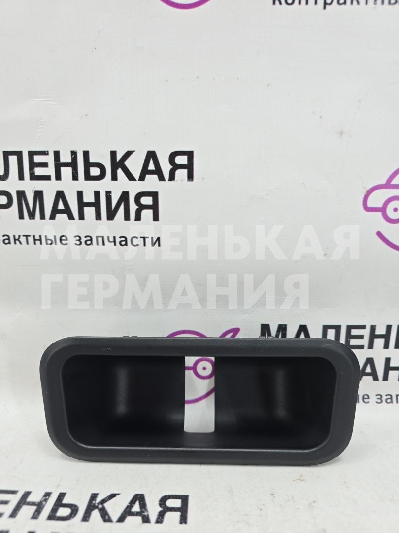 пластик BMW X5 F15 2013, 3.0 л., N57 D30 A, дизель, АКПП, mineralweiss metallic (a96), внедорожник 5 дв., полный привод, правый руль, 51497337736, 7337736 - фото №1