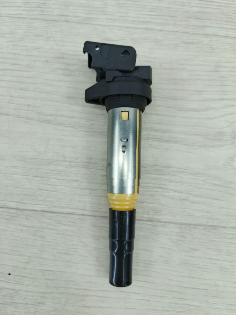 катушка зажигания BMW 5 серия F07/F10/F11 (2009 - 2013), 3.0 л., N52 B30 AF, бензин, GN10571, 12138616153 - фото №1