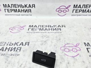 кнопка открытия багажника Volkswagen Passat B8 2015, 1.8 л., CJSA, бензин, робот, 2t/c9x чёрный перламутр, седан, правый руль, 3G0959831B