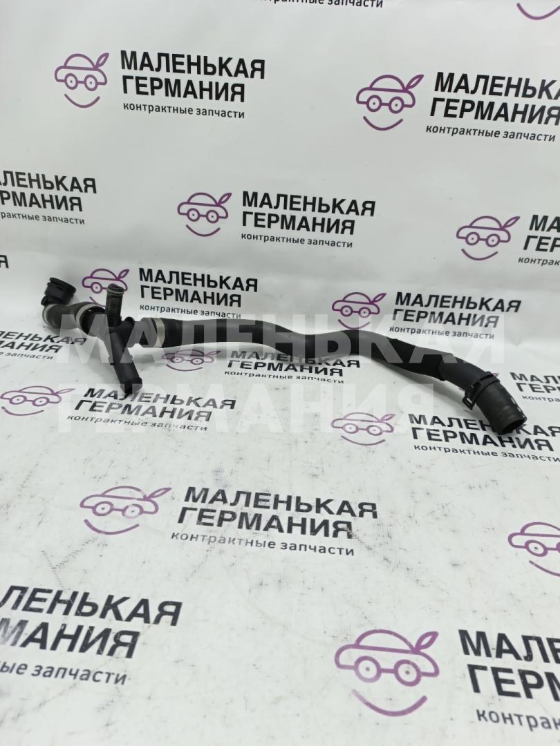 патрубок радиатора BMW X1 F48 2017, 2.0 л., B48 A20 B, бензин, АКПП, alpinweiss 3 (300), полный привод, правый руль, 17127617377, 7617377, 8609180 - фото №1