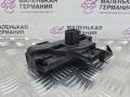 кронштейн радиатора BMW 5 серия G30/G31 G30 2018, 2.0 л., B48 B20 A, бензин, АКПП, a96 mineral-weiss metallic, седан, задний привод, правый руль, 17118632128, 8632128, 1711228281 - фото №3