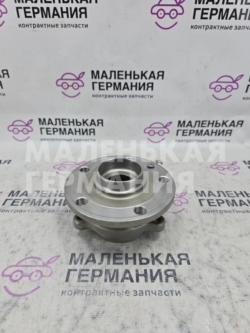 ступица передняя Volkswagen Golf GTI 6 поколение 2011, 2.0 л., CCZB, бензин, робот, b4/b9a белый, хетчбэк 5 дв., передний привод, правый руль, 1K0407621F - фото №1