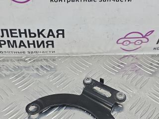 кронштейн (крепление) Volkswagen Passat CC 1 поколение [рестайлинг] 2013, 2.0 л., CCZB, бензин, робот, z2/h5x синий металлик, седан, передний привод, правый руль, 1K0412575