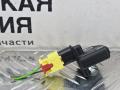 датчик удара Volkswagen Passat B8 2015, 1.8 л., CJSA, бензин, робот, 2t/c9x чёрный перламутр, седан, правый руль, 1718648, 0959351, 3Q0959351 - фото №6