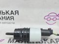 насос (моторчик) омывателя стекла BMW 5 серия G30/G31 G30 2017, 2.0 л., B48 B20 A, бензин, АКПП, b65 jatoba brown metallic, седан, задний привод, правый руль, 67127298309, 7298309, 6931910 - фото №5