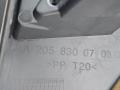 водосток планки обтекателя (жабо) Mercedes-Benz C-Класс W205/S205/C205 W205.042 2014, 2.0 л., M 274.920, бензин, АКПП, 755 серый, седан, задний привод, правый руль, A2058300703 - фото №11