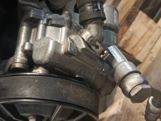насос гидроусилителя руля BMW 5 серия E60/E61 [рестайлинг] E60 2010, 3.0 л., N52 B30 AF, бензин, АКПП, седан, задний привод, правый руль