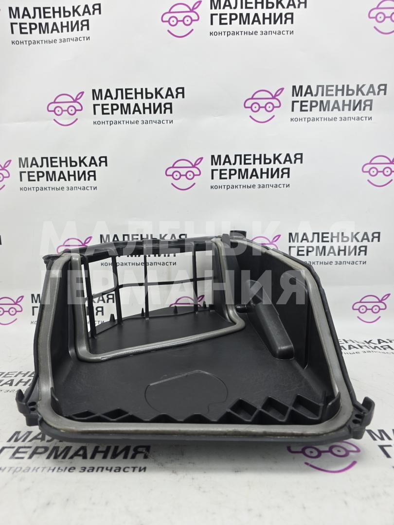корпус салонного фильтра BMW 6 серия F06/F12/F13 2012, 4.4 л., N63 B44 B, бензин, АКПП, alpinweiss 3 (300), хетчбэк 5 дв., задний привод, правый руль, 64119216223, 9216223, 64119123861, 9123861 - фото №1