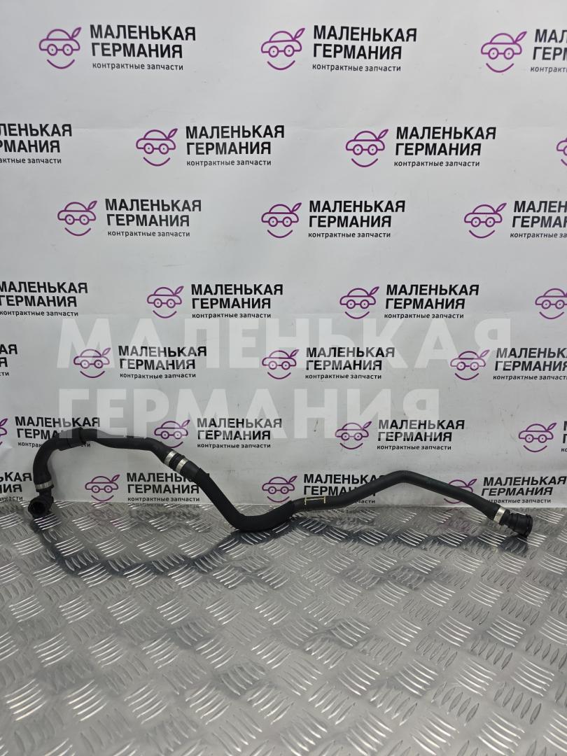 патрубок радиатора BMW 5 серия G30/G31 G30 2017, 2.0 л., B47 D20 A, дизель, АКПП, black sapphire metallic (475), седан, задний привод, правый руль, 8573234, 17128573234 - фото №1