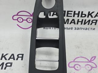 накладка блока управления стеклоподъемниками BMW 5 серия G30/G31 G30 2018, 2.0 л., B48 B20 A, бензин, АКПП, a96 mineral-weiss metallic, седан, задний привод, правый руль, 2844355, 51417438572, 7438572