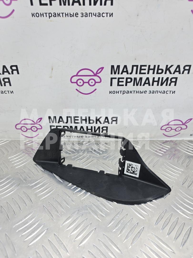 кронштейн (крепление) BMW 8 серия G14/G15 G15 2021, 4.4 л., N63B44D, бензин, АКПП, черный, купе, полный привод, 8094415, 51128094415 - фото №1