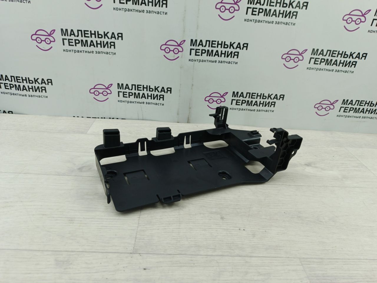 кронштейн (крепление) BMW X3 G01 2019, 2.0 л., B46 B20 B, бензин, АКПП, белый alpinweiss 3 (300), задний привод, 61139397072, 9397072 - фото №1