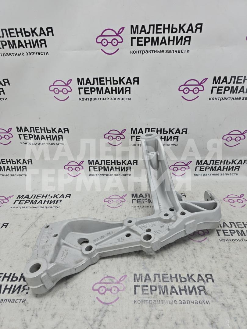 кронштейн (крепление) Volkswagen Golf GTI 6 поколение 2011, 2.0 л., CCZB, бензин, робот, b4/b9a белый, хетчбэк 5 дв., передний привод, правый руль, 1K0199295E - фото №1