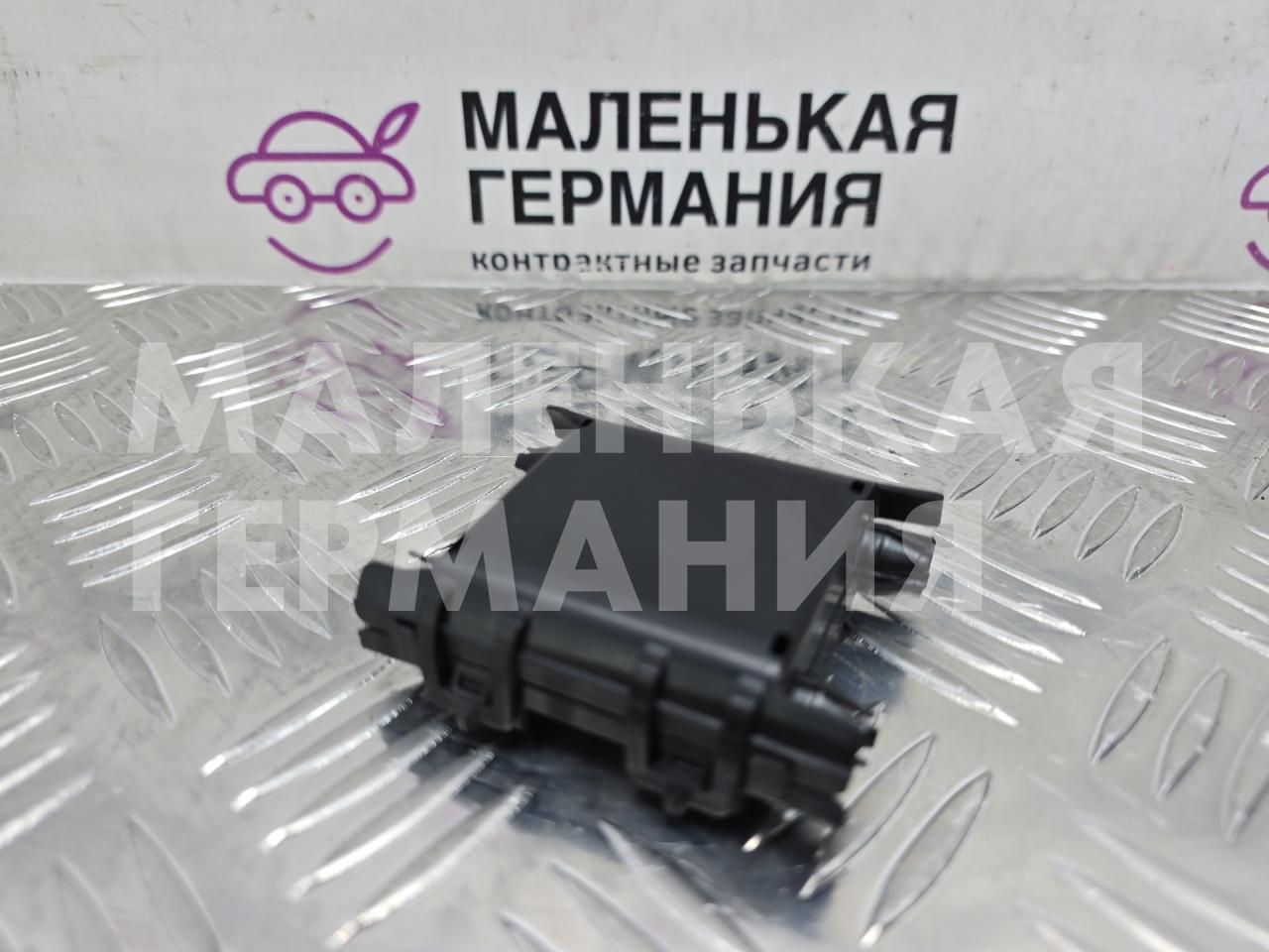 кронштейн (крепление) BMW X5 G05 2021, 3.0 л., B58B30C, бензин, АКПП, черный, внедорожник 5 дв., полный привод, 34306889259, 6889259 - фото №1