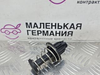 отбойник капота Mercedes-Benz C-Класс W205/S205/C205 W205.042 2014, 2.0 л., M 274.920, бензин, АКПП, 755 серый, седан, задний привод, правый руль, A2058800027