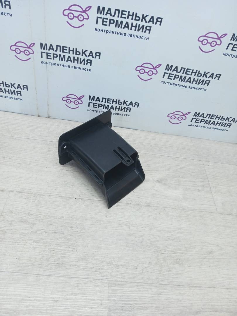 воздуховод тормозной левый BMW 6 серия F06/F12/F13 2013, 4.4 л., N63 B44 B, бензин, black sapphire metallic (475), 51757185167, 7185167 - фото №1