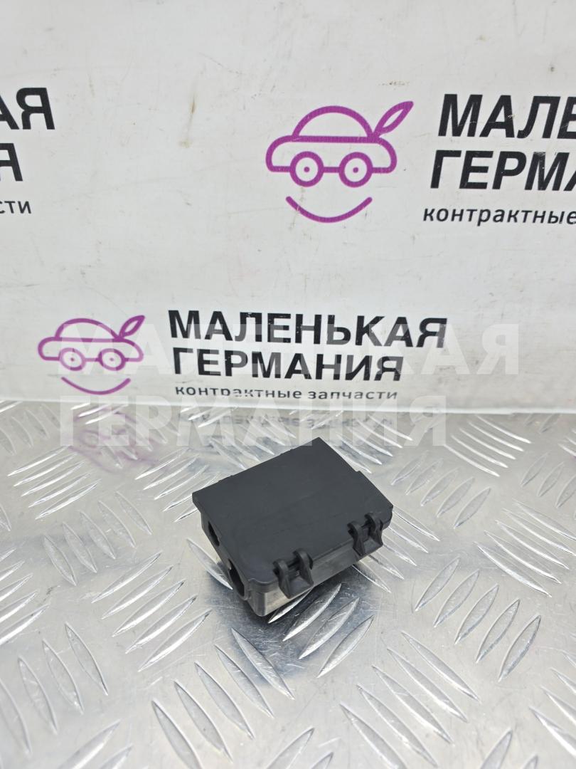 кожух электрических разъемов BMW 5 серия G30/G31 G30 2018, 2.0 л., B48 B20 A, бензин, АКПП, a96 mineral-weiss metallic, седан, задний привод, правый руль, 61139252800, 9252800 - фото №1