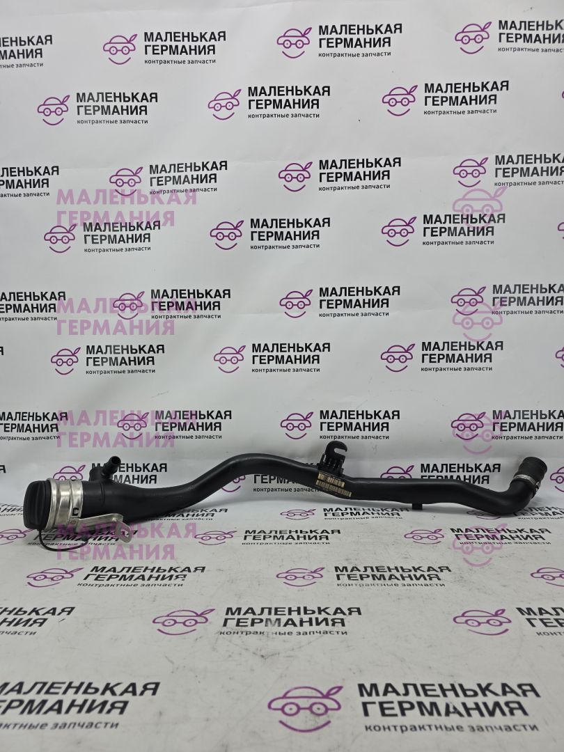 горловина топливного бака BMW X1 F48 2017, 2.0 л., B48 A20 B, бензин, АКПП, alpinweiss 3 (300), полный привод, правый руль, 7222330, 16117383221, 7383221, 16117222330, 27346518 - фото №1