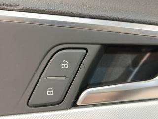 Кнопка блокировки двери Audi A4 B9 2017, 2.0 л., CVKB, бензин, АКПП, 2y/s9r белый металлик, седан, передний привод, правый руль