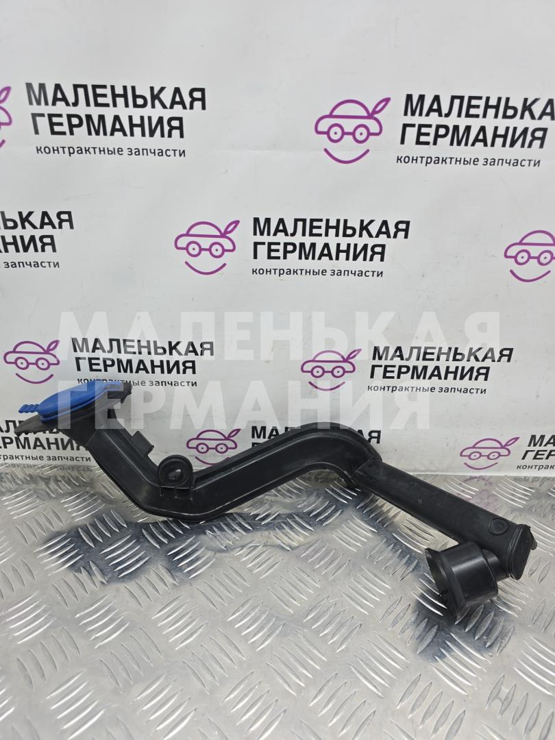 горловина бачка омывателя Mercedes-Benz C-Класс W205/S205/C205 W205.042 2014, 2.0 л., M 274.920, бензин, АКПП, 755 серый, седан, задний привод, правый руль, A2058600164, 2058690266, A2038690108 - фото №1