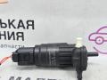 насос (моторчик) омывателя стекла BMW X5 F15 (2013 - 2018), 3.0 л., N57 D30 A, дизель, АКПП, 67127388349, 7317395 - фото №3