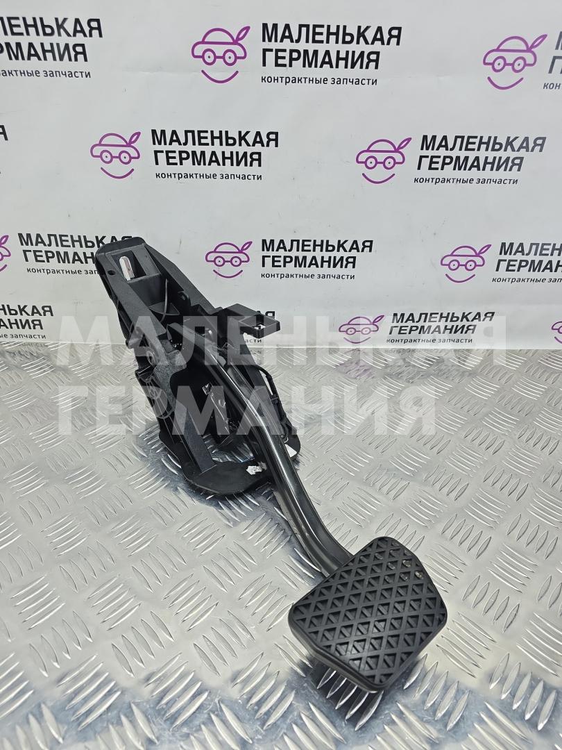 педаль тормоза BMW 5 серия G30/G31 G30 2018, 2.0 л., B48 B20 A, бензин, АКПП, черный 475, седан, задний привод, правый руль, 35006861772, 6861772 - фото №1