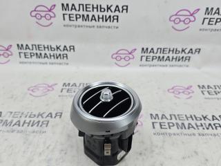 дефлектор обдува салона Mercedes-Benz C-Класс W205/S205/C205 W205.042 2014, 2.0 л., M 274.920, бензин, АКПП, 755 серый, седан, задний привод, правый руль, A2058300301