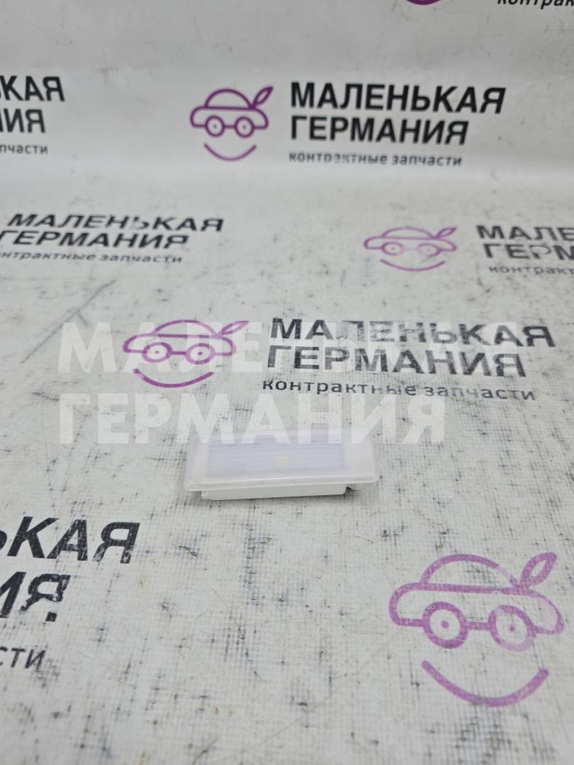 фонарь освещения пространства для ног BMW 5 серия G30/G31 G30 2018, 2.0 л., B48 B20 A, бензин, АКПП, a96 mineral-weiss metallic, седан, задний привод, правый руль, 9397923, 63319397923 - фото №1