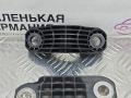крепление стабилизатора / втулки стабилизатора BMW 5 серия G30/G31 G30 2017, 2.0 л., B47 D20 A, дизель, АКПП, black sapphire metallic (475), седан, задний привод, правый руль, 6861472, 31356861471, 6861471, 31356861472 - фото №7