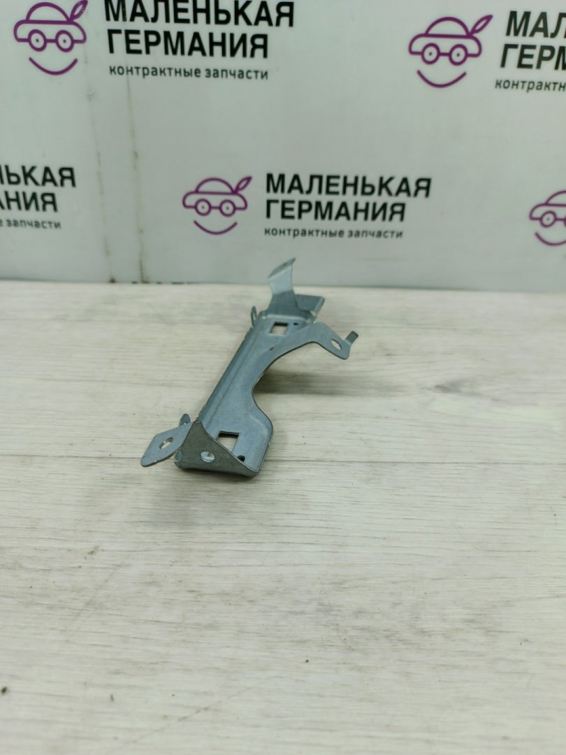 кронштейн (крепление) BMW 5 серия G30/G31 G30 (2016 - 2020), 3.0 л., B58 B30 A, бензин, полный привод, 51167433255, 7433255 - фото №1