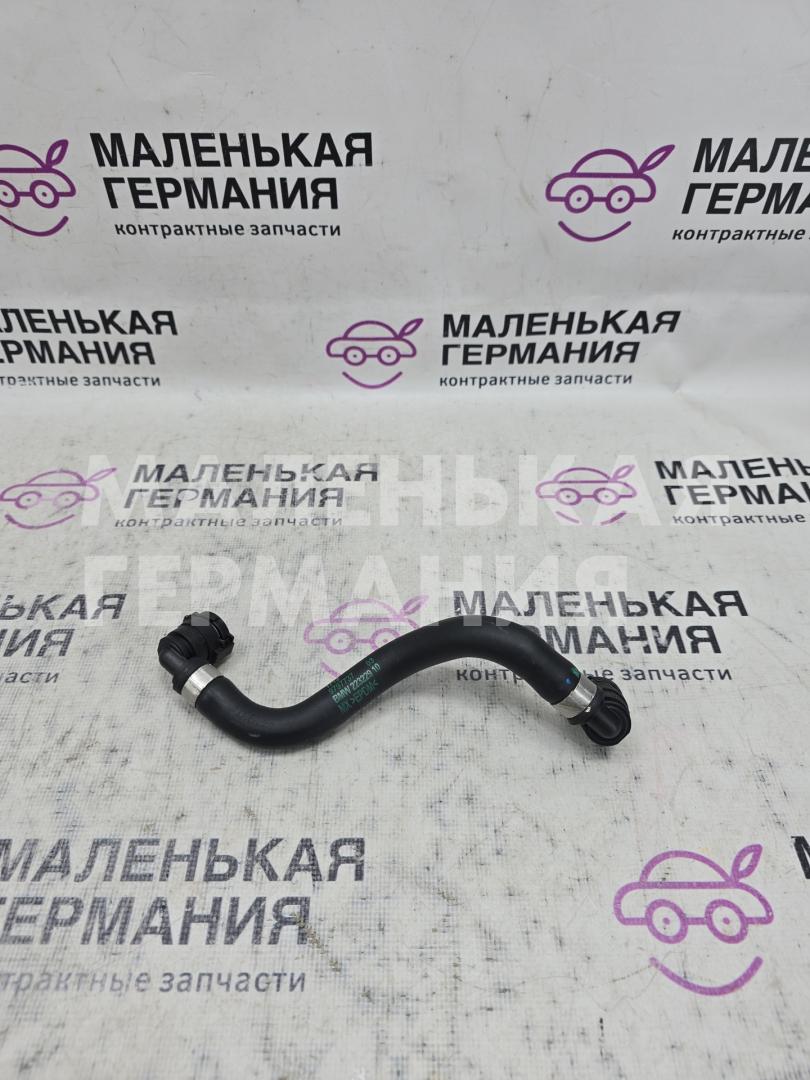 патрубок радиатора BMW X5 G05 (2018 - 2026), 3.0 л., B58B30C, бензин, черный, полный привод, 17129797737, 9797737, 17129894784, 9894784, 17128689254, 8689254 - фото №1