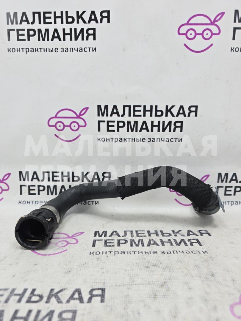 патрубок радиатора Audi A5 F5 2018, 2.0 л., CVKB, бензин, АКПП, белый металлик 2y / s9r, хетчбэк 5 дв., правый руль, 1K0122291CB - фото №1