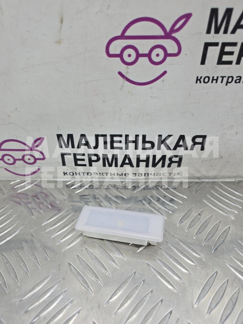 фонарь освещения пространства для ног BMW 5 серия G30/G31 G31 2017, 2.0 л., B48 B20 B, бензин, АКПП, alpinweiss 3 (300), универсал, правый руль, 9397923, 63319397923 - фото №1