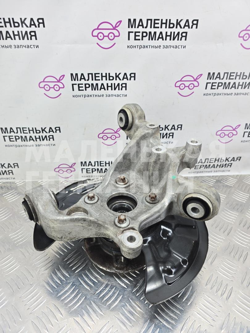кулак задний правый Mercedes-Benz GLA-Класс X156 2014, 2.0 л., M 270.920, бензин, робот, белый calcite white (650u), хетчбэк 5 дв., полный привод, правый руль, A2463503441, A2464230220 - фото №1