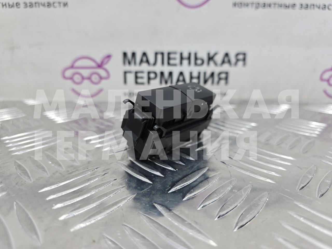 кнопки центрального подлокотника Mercedes-Benz E-Класс W212/S212/C207/A207 W212 2012, 1.8 л., M 271.860, бензин, АКПП, 040 черный, седан, задний привод, правый руль, A2129054800 - фото №1
