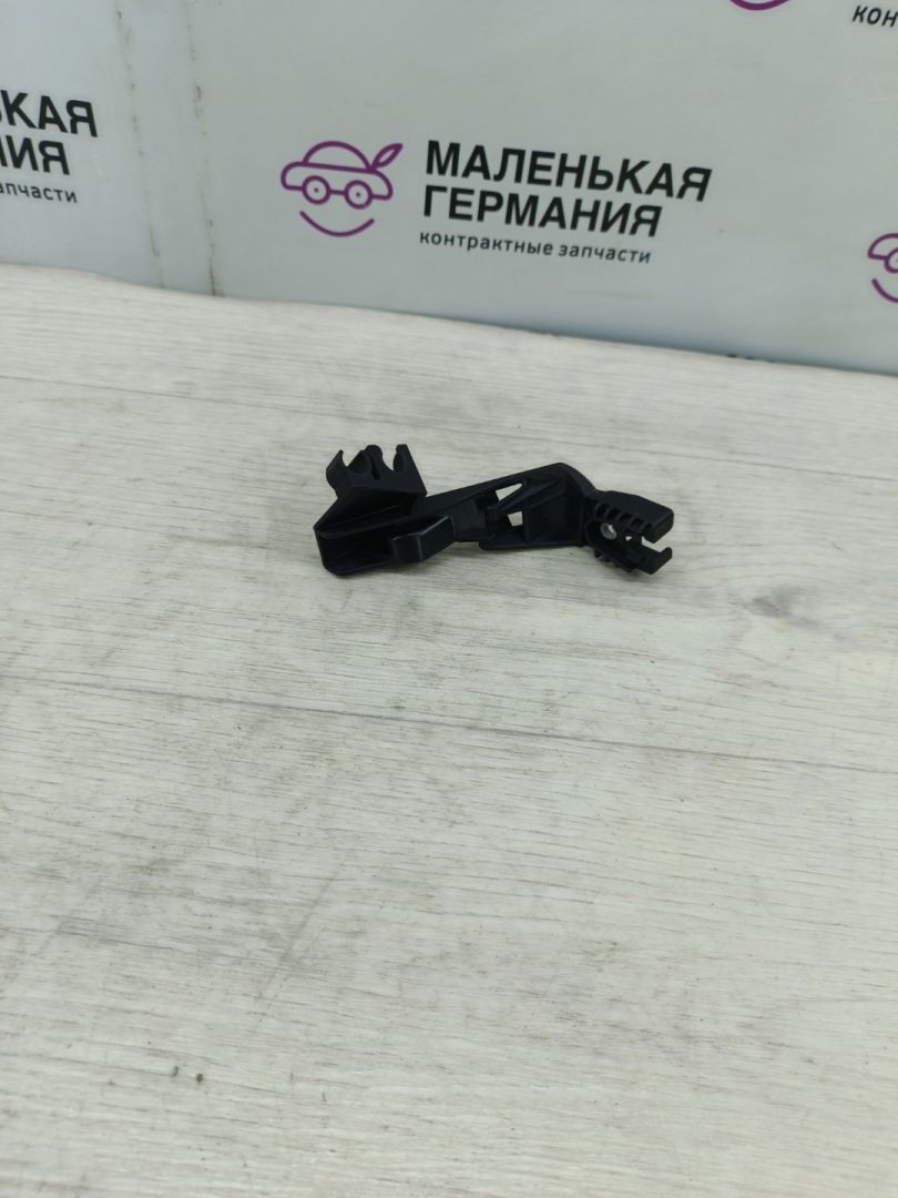 кронштейн (крепление) Mercedes-Benz C-Класс W205/S205/C205 2014, 2.0 л., M 274.920, бензин, АКПП, белый, седан, задний привод, правый руль, A2055462280 - фото №1