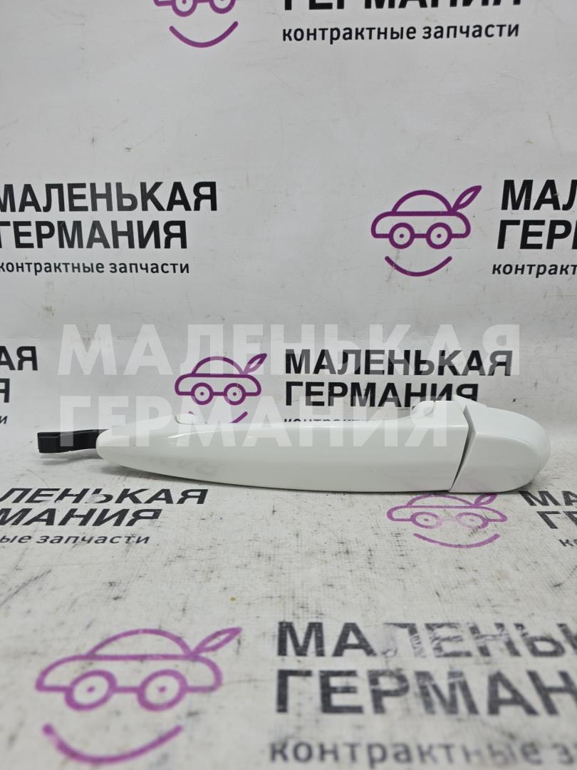 ручка наружная BMW 1 серия F20/F21 F20 2013, 3.0 л., N55 B30 A, бензин, АКПП, 300, u300 — alpinweiss iii, хетчбэк 5 дв., задний привод, правый руль, 51217207561, 7207561 - фото №1
