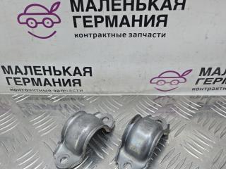 крепление стабилизатора / втулки стабилизатора Audi A4 B9 2017, 2.0 л., CVKB, бензин, АКПП, 2y/s9r белый металлик, седан, передний привод, правый руль, 4D0411336G