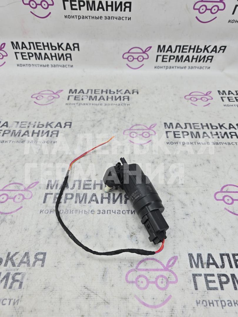 насос (моторчик) омывателя стекла BMW X5 F15 (2013 - 2018), 3.0 л., N57 D30 A, дизель, АКПП, 67127388349, 7317395 - фото №1
