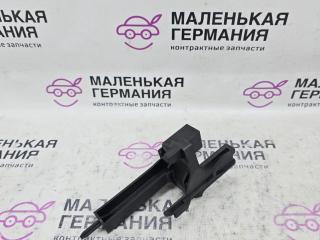 кронштейн радиатора BMW M5 F10 2012, 4.4 л., S63 B44 B, бензин, робот, 300 alpinweiss 3, седан, задний привод, правый руль, 17217844263, 7844263