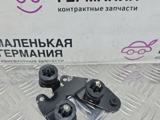 кронштейн (крепление) Volkswagen Passat CC 1 поколение [рестайлинг] 2013, 2.0 л., CCZB, бензин, робот, z2/h5x синий металлик, седан, передний привод, правый руль, 3AA614235