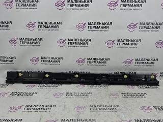 Кронштейн крепления порога BMW M5 F10 2012, 4.4 л., S63 B44 B, бензин, робот, 300 alpinweiss 3, седан, задний привод, правый руль, 51777184777, 7184777